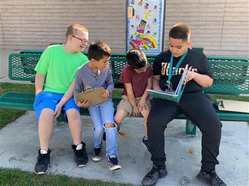 students read together